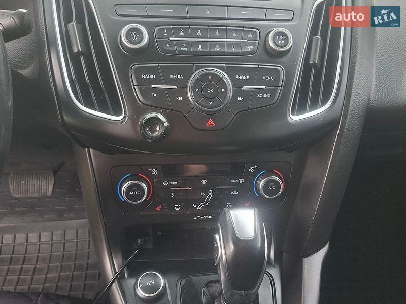Седан Ford Focus 2015 в Николаеве