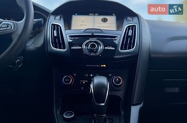 Седан Ford Focus 2017 в Бурштыне