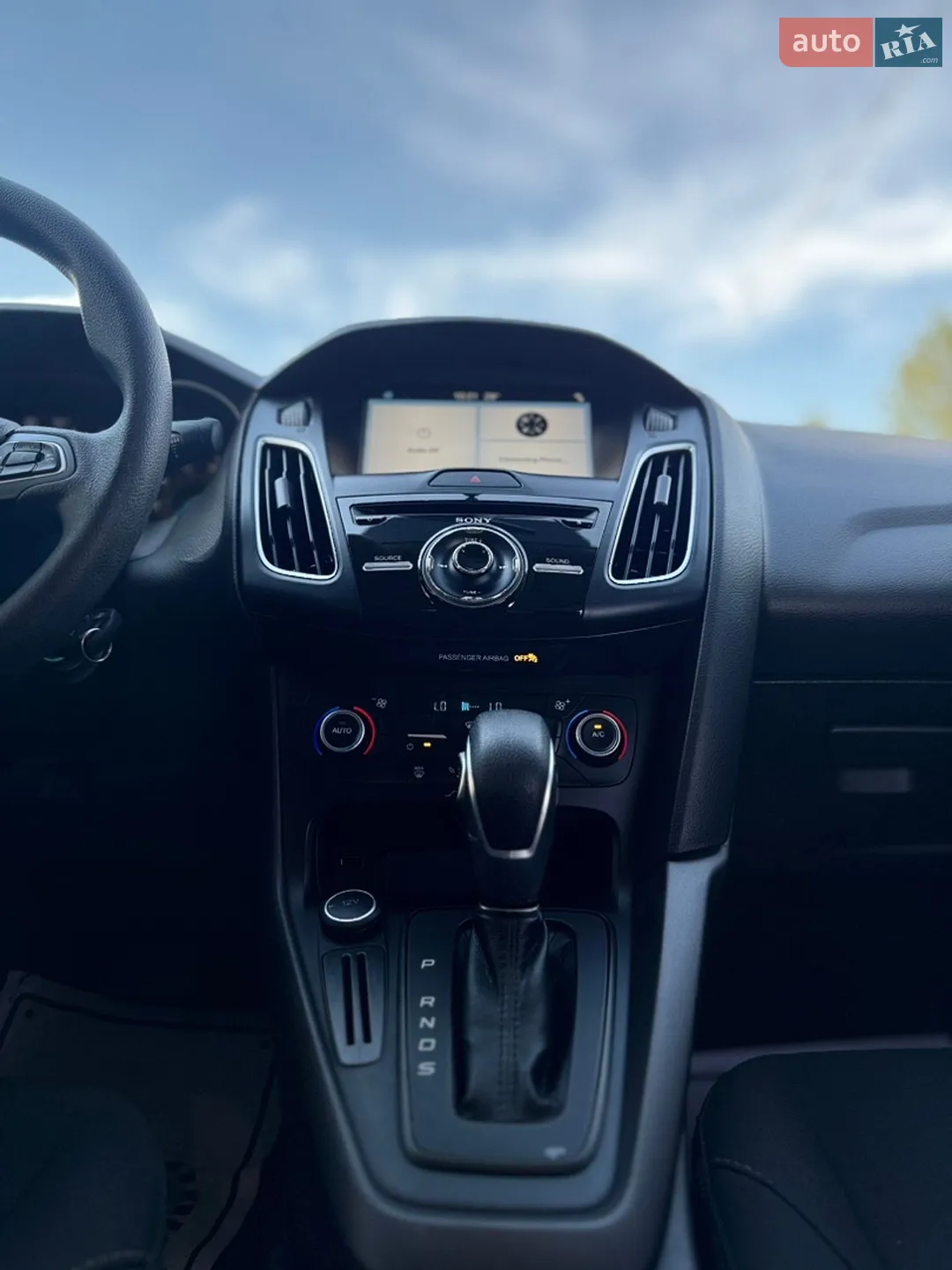 2017 Ford Focus - мініатюра 15