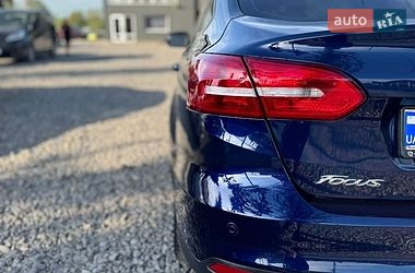 Седан Ford Focus 2017 в Бурштыне
