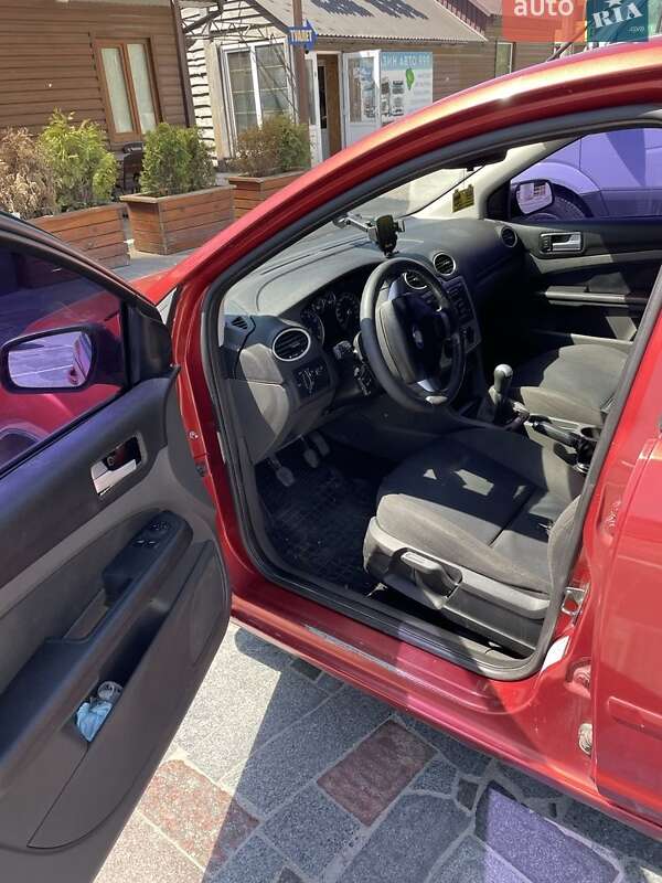 Хэтчбек Ford Focus 2007 в Житомире