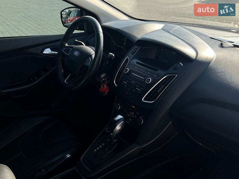 Хетчбек Ford Focus 2015 в Івано-Франківську
