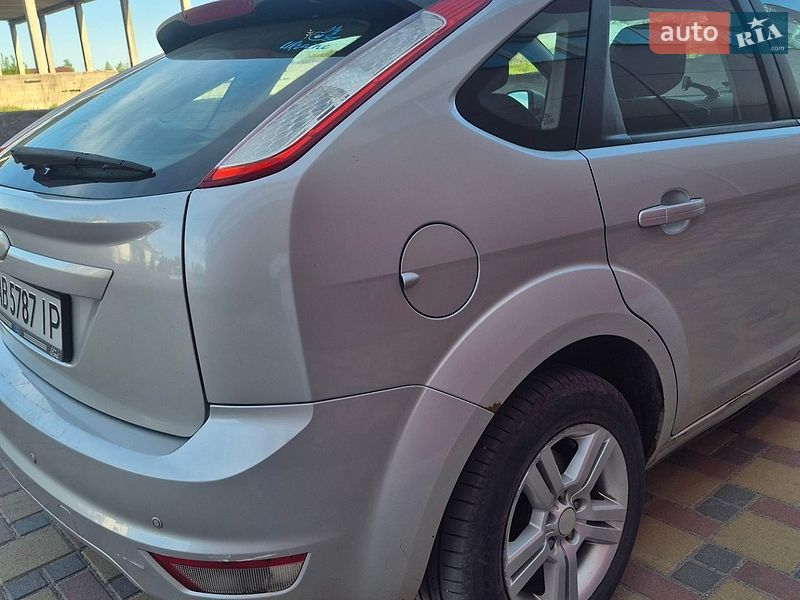 Хэтчбек Ford Focus 2008 в Гайсине