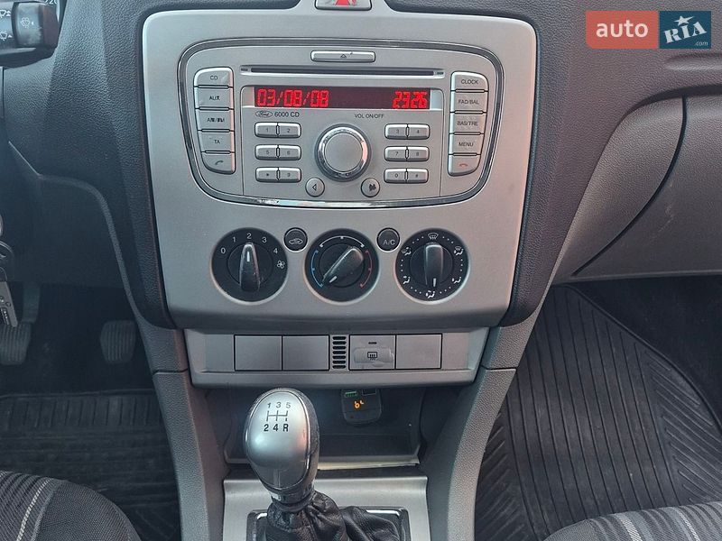 Хэтчбек Ford Focus 2008 в Гайсине