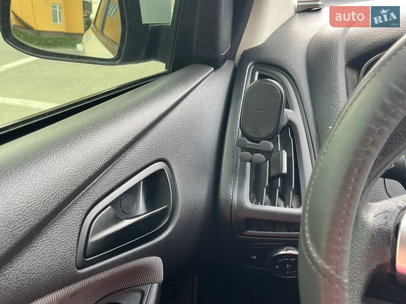 Хэтчбек Ford Focus 2012 в Каменец-Подольском