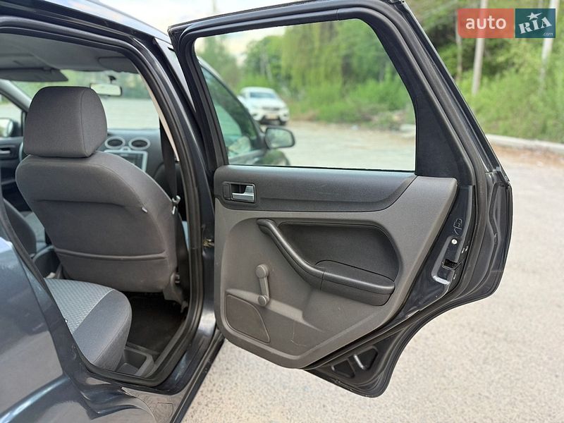 Універсал Ford Focus 2005 в Звягелі