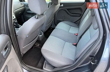 Універсал Ford Focus 2005 в Звягелі