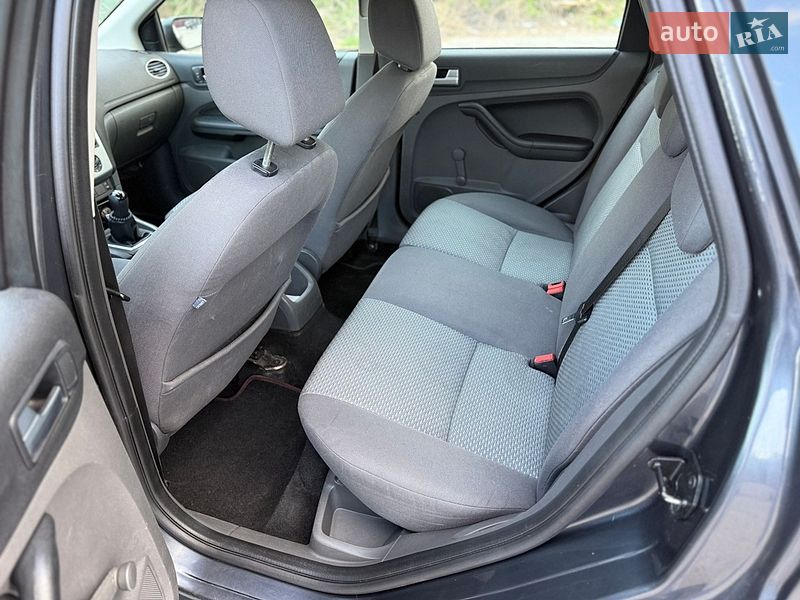 Універсал Ford Focus 2005 в Звягелі