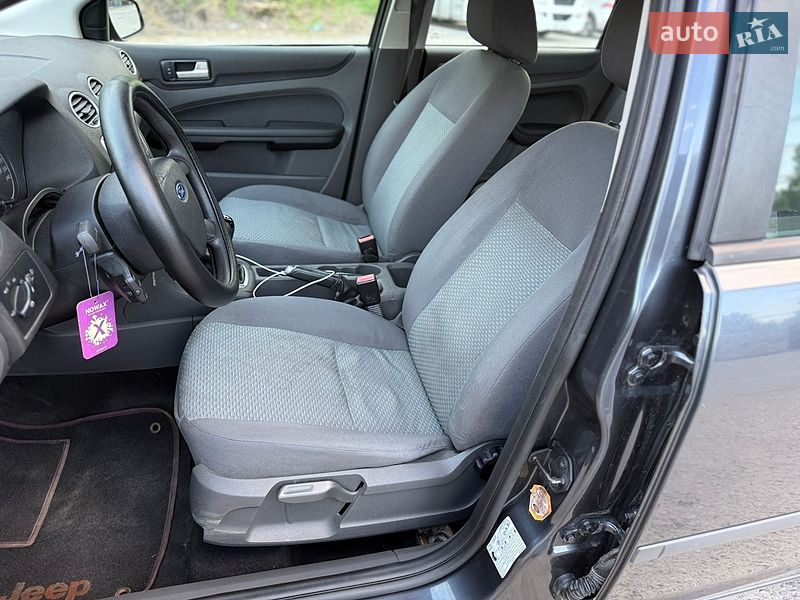 Універсал Ford Focus 2005 в Звягелі