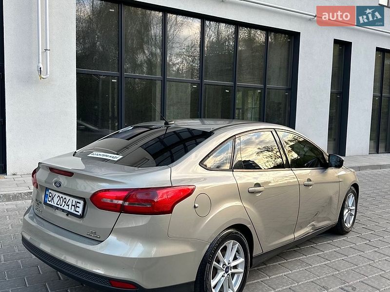 Седан Ford Focus 2015 в Ровно