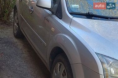 Хетчбек Ford Focus 2004 в Чернігові
