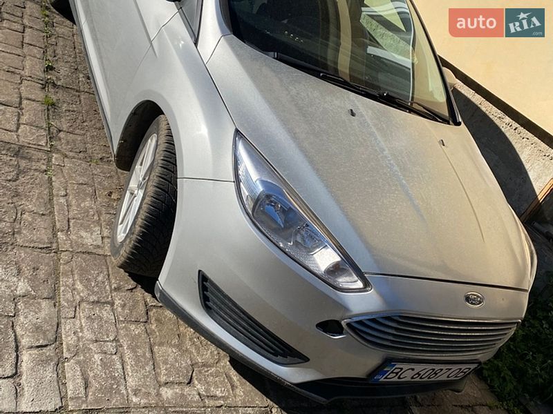 Седан Ford Focus 2015 в Львові