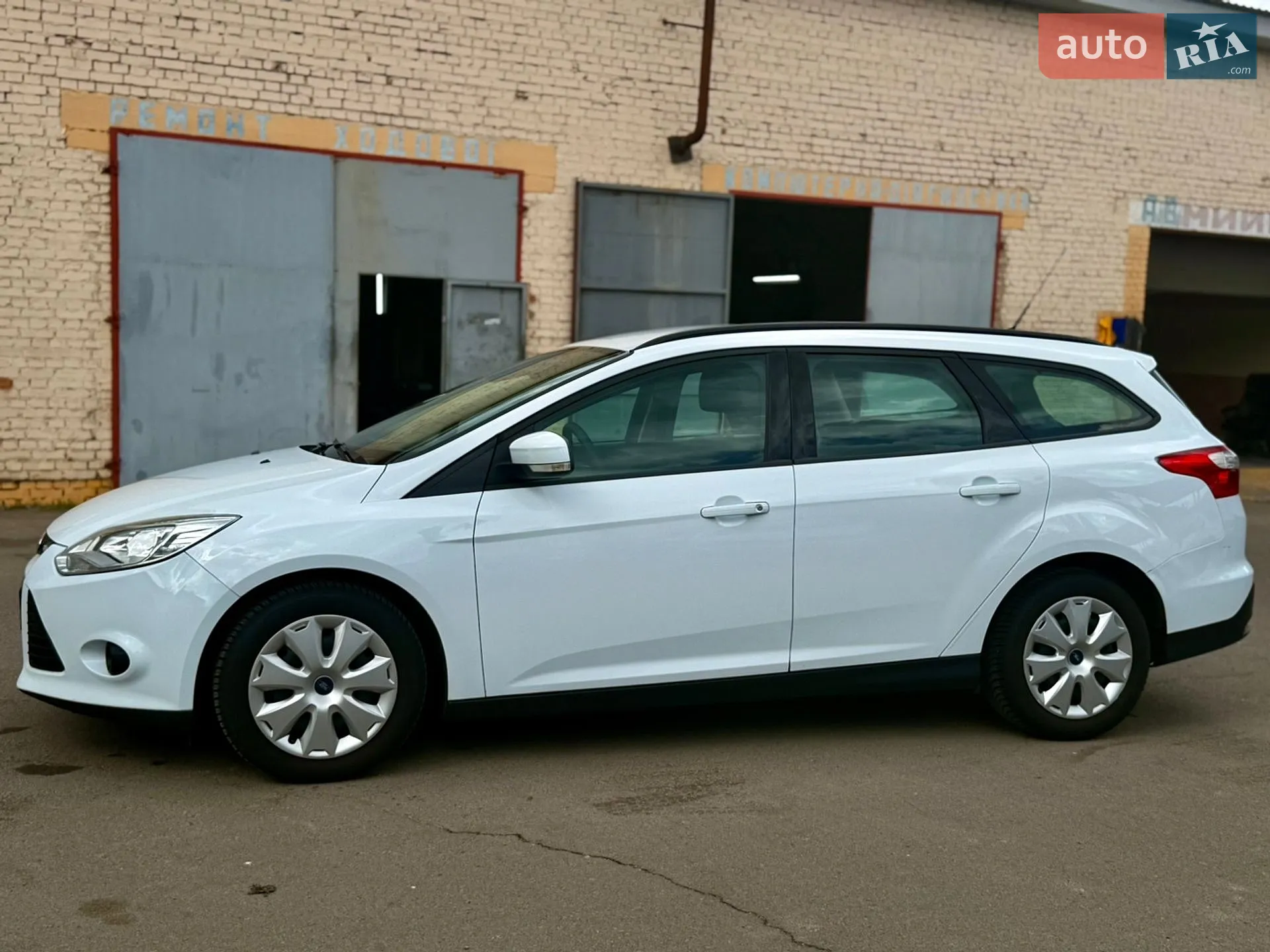2013 Ford Focus - мініатюра 14