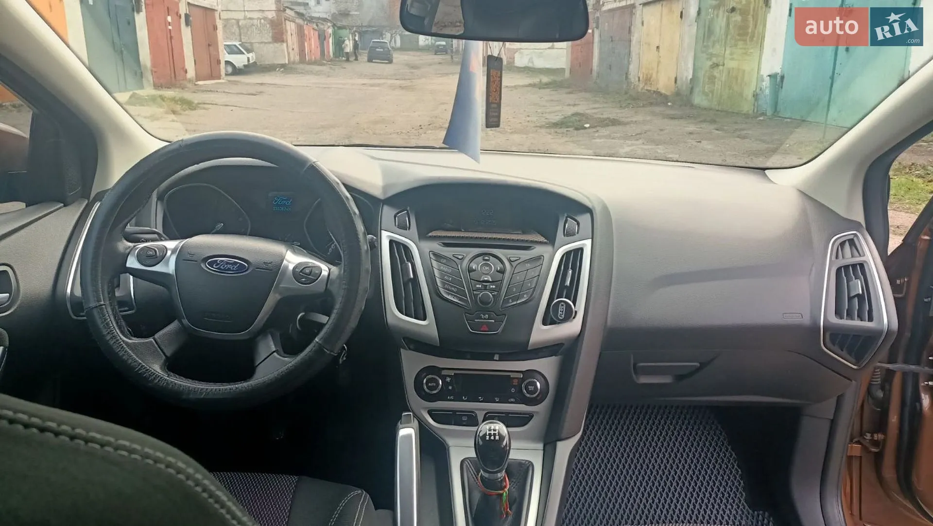 2013 Ford Focus - мініатюра 16