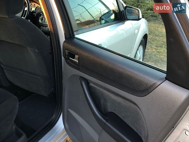 Універсал Ford Focus 2005 в Рожище