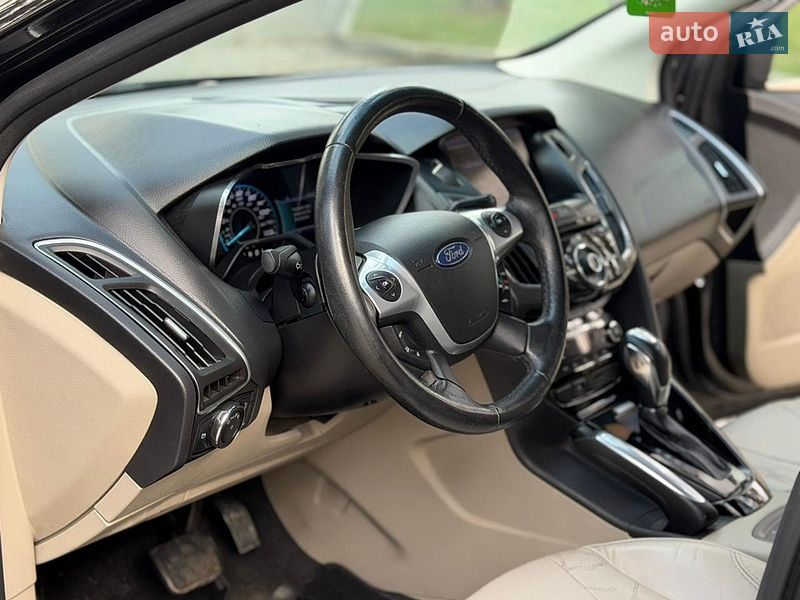 Хетчбек Ford Focus 2012 в Дрогобичі