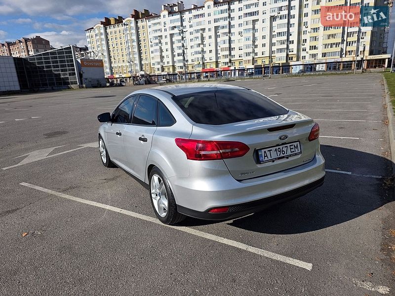 Седан Ford Focus 2015 в Івано-Франківську