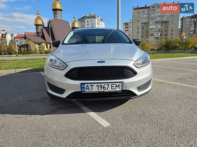 Седан Ford Focus 2015 в Івано-Франківську