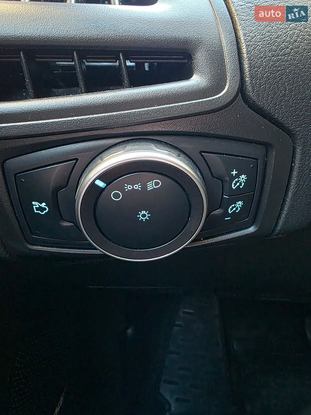 2015 Ford Focus - мініатюра 19