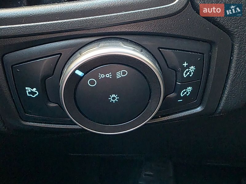 Седан Ford Focus 2015 в Івано-Франківську