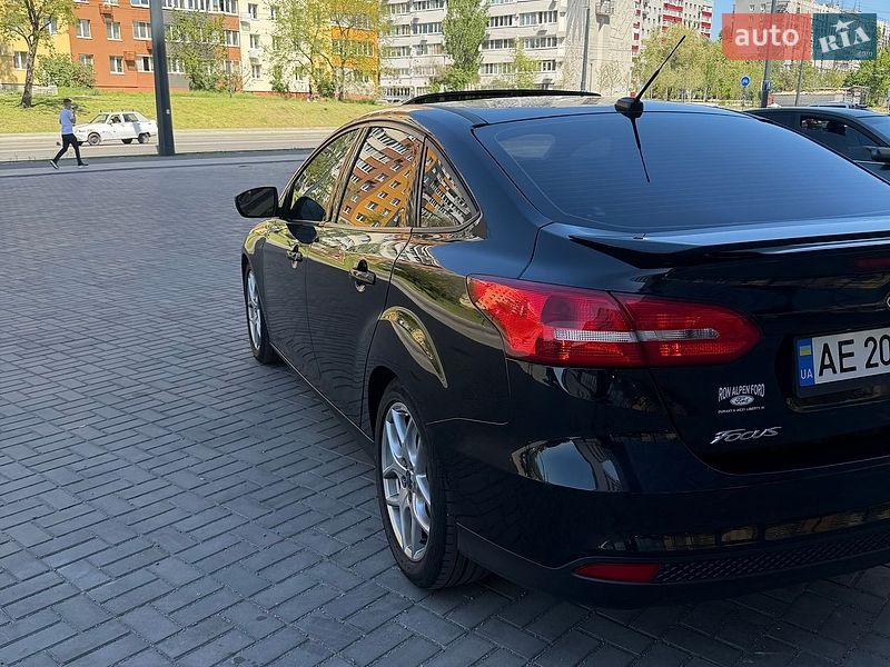 Седан Ford Focus 2015 в Дніпрі