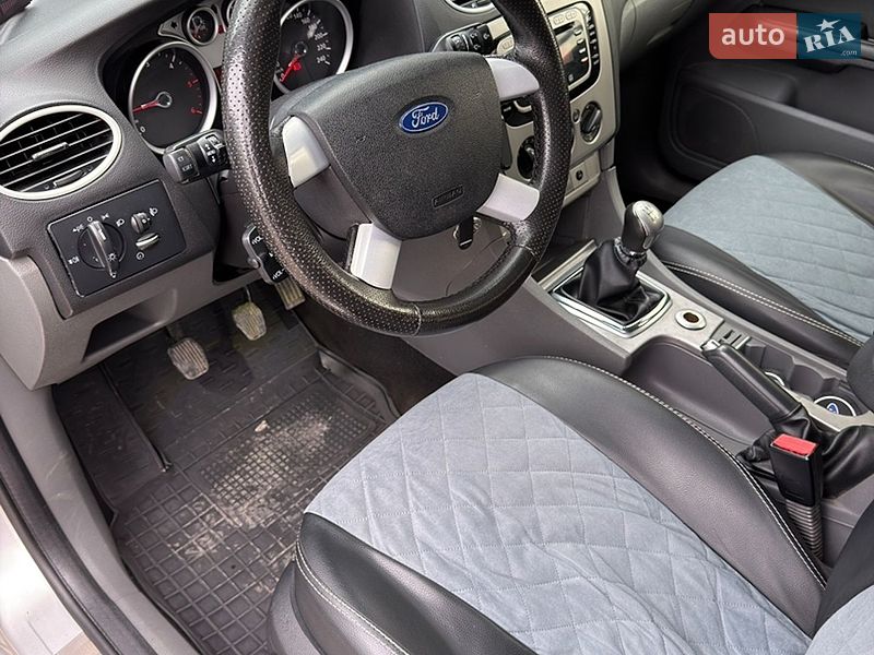 Універсал Ford Focus 2010 в Івано-Франківську