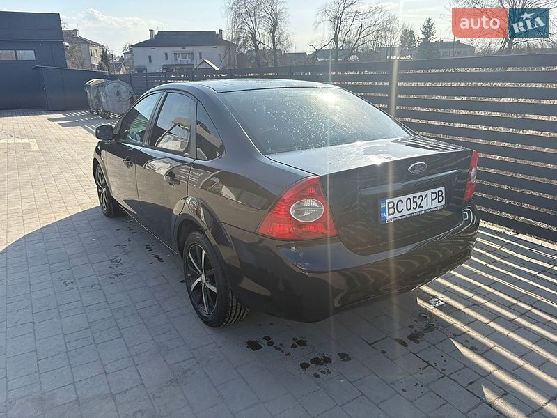 Седан Ford Focus 2011 в Львові