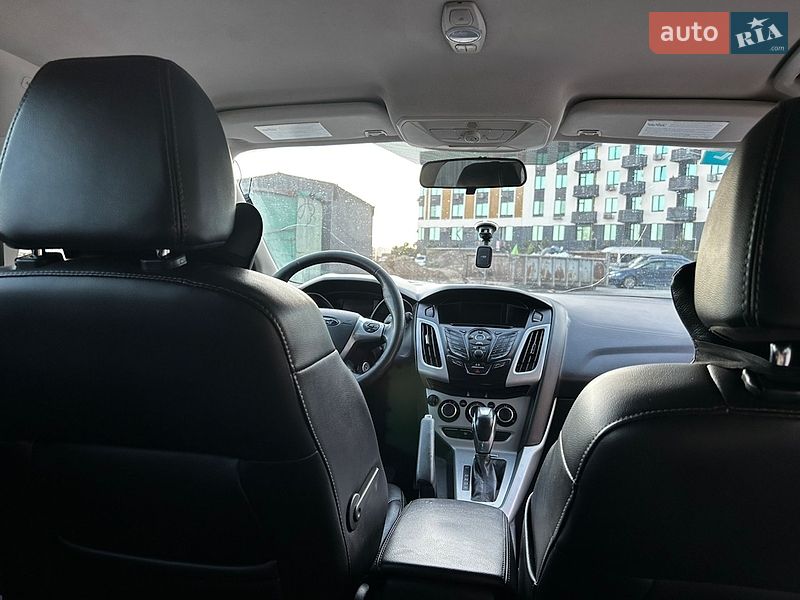 Хэтчбек Ford Focus 2014 в Софиевской Борщаговке