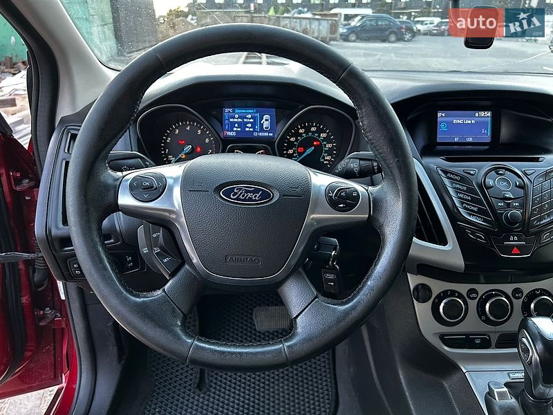 Хэтчбек Ford Focus 2014 в Софиевской Борщаговке