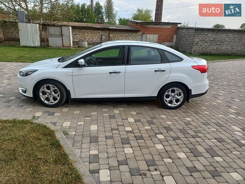 Седан Ford Focus 2016 в Гайсину