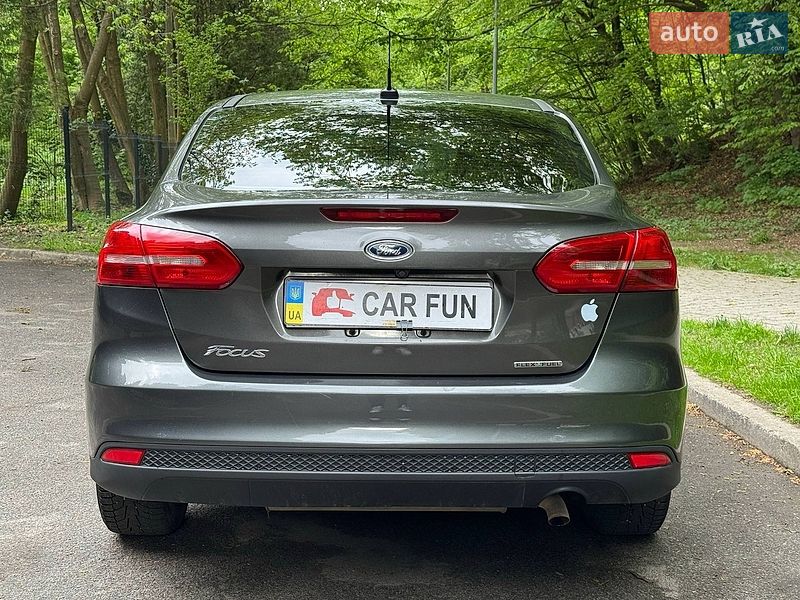 Седан Ford Focus 2016 в Львове
