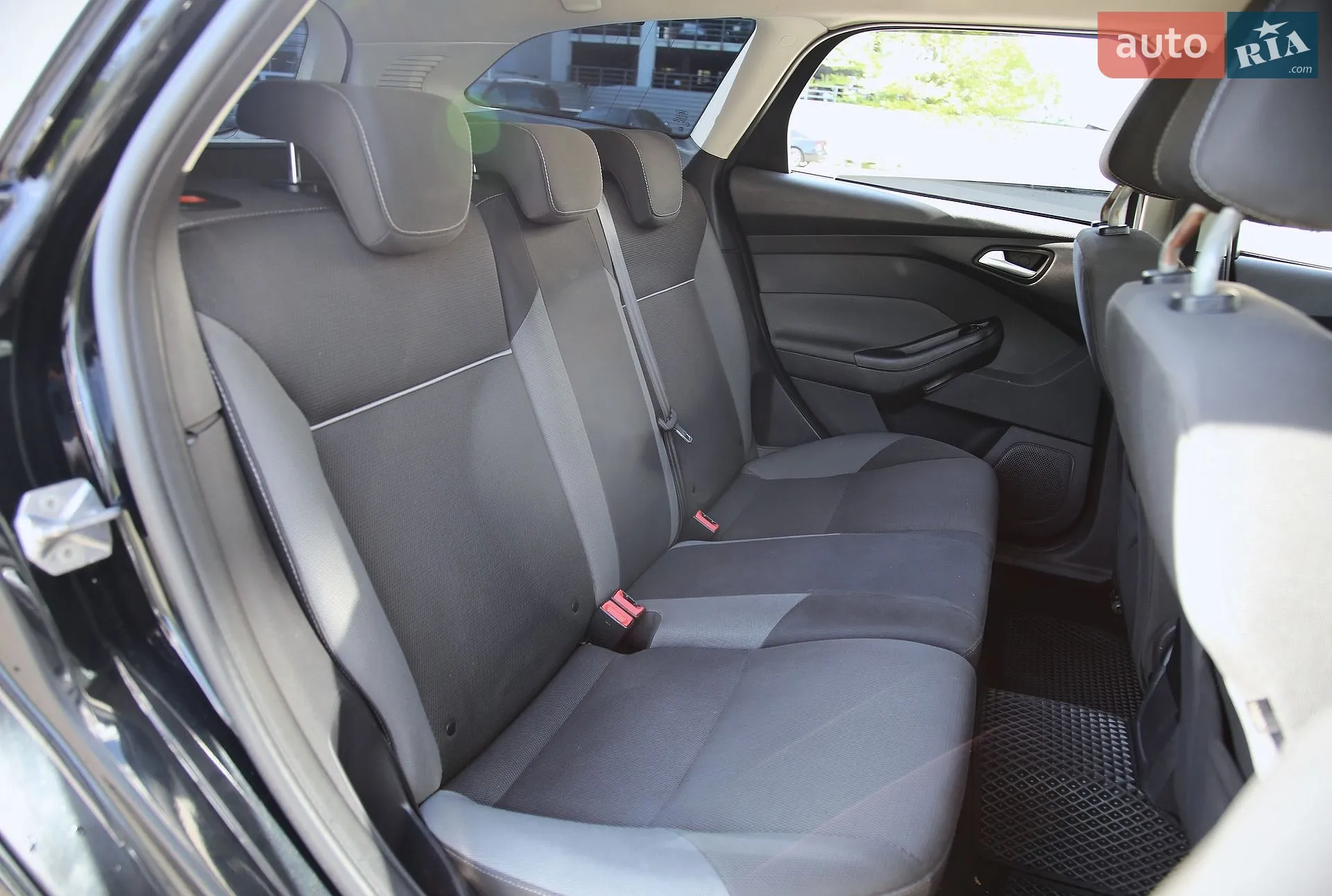 2012 Ford Focus - мініатюра 9