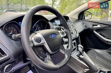 Седан Ford Focus 2014 в Киеве