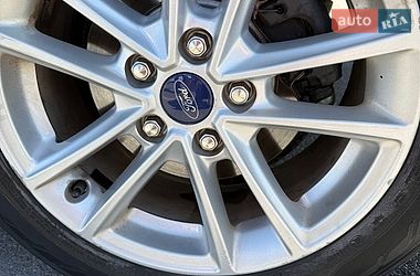 Хэтчбек Ford Focus 2016 в Ирпене