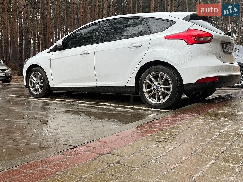 Хэтчбек Ford Focus 2016 в Ирпене