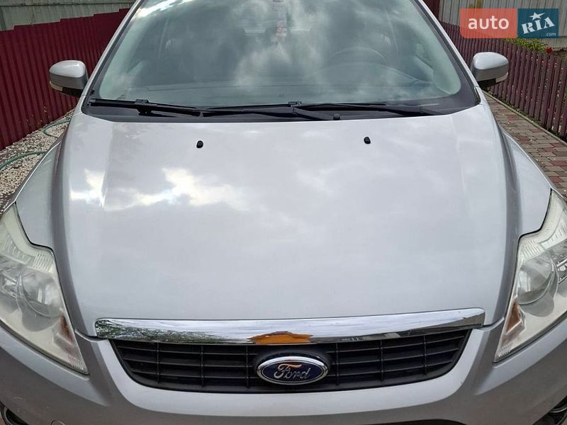 Хетчбек Ford Focus 2010 в Новомиргороді