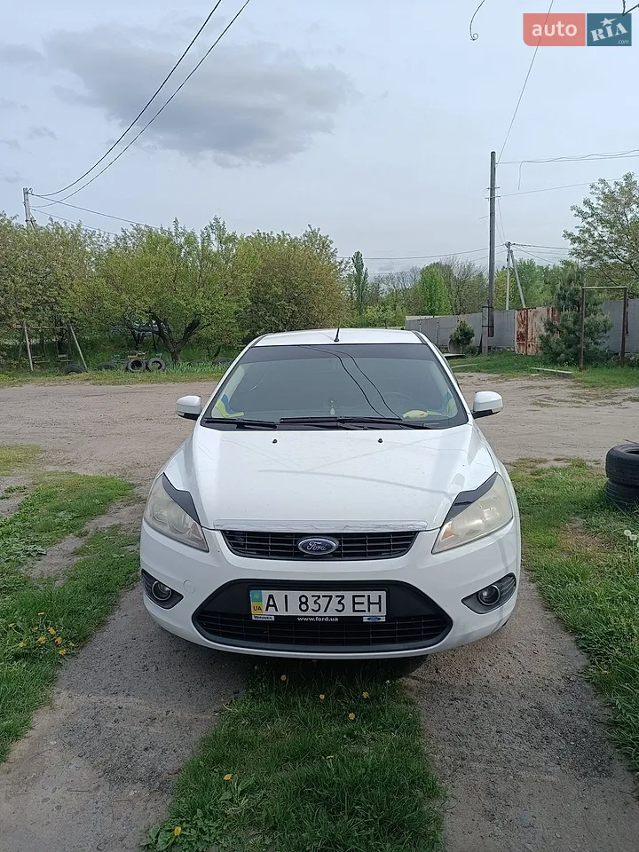 2010 Ford Focus - мініатюра 10