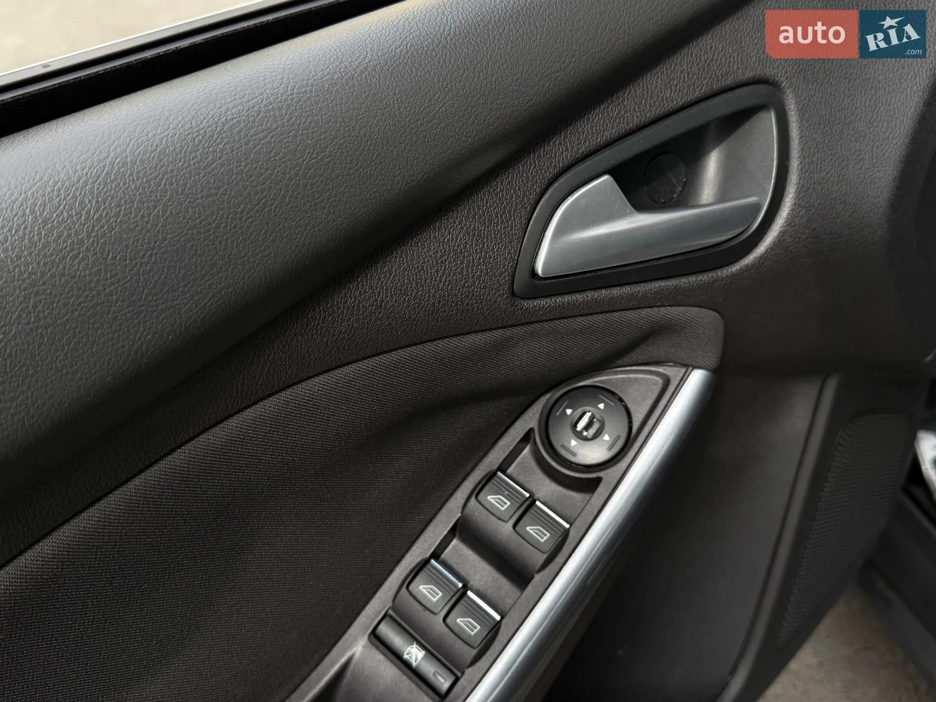 2013 Ford Focus - мініатюра 17