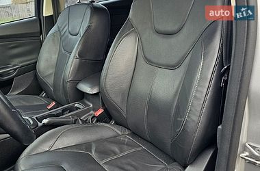 Хэтчбек Ford Focus 2014 в Киеве