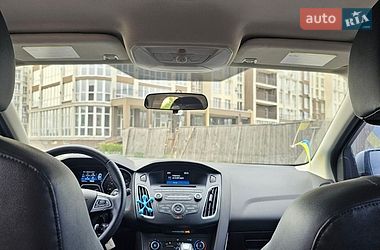 Хэтчбек Ford Focus 2014 в Киеве