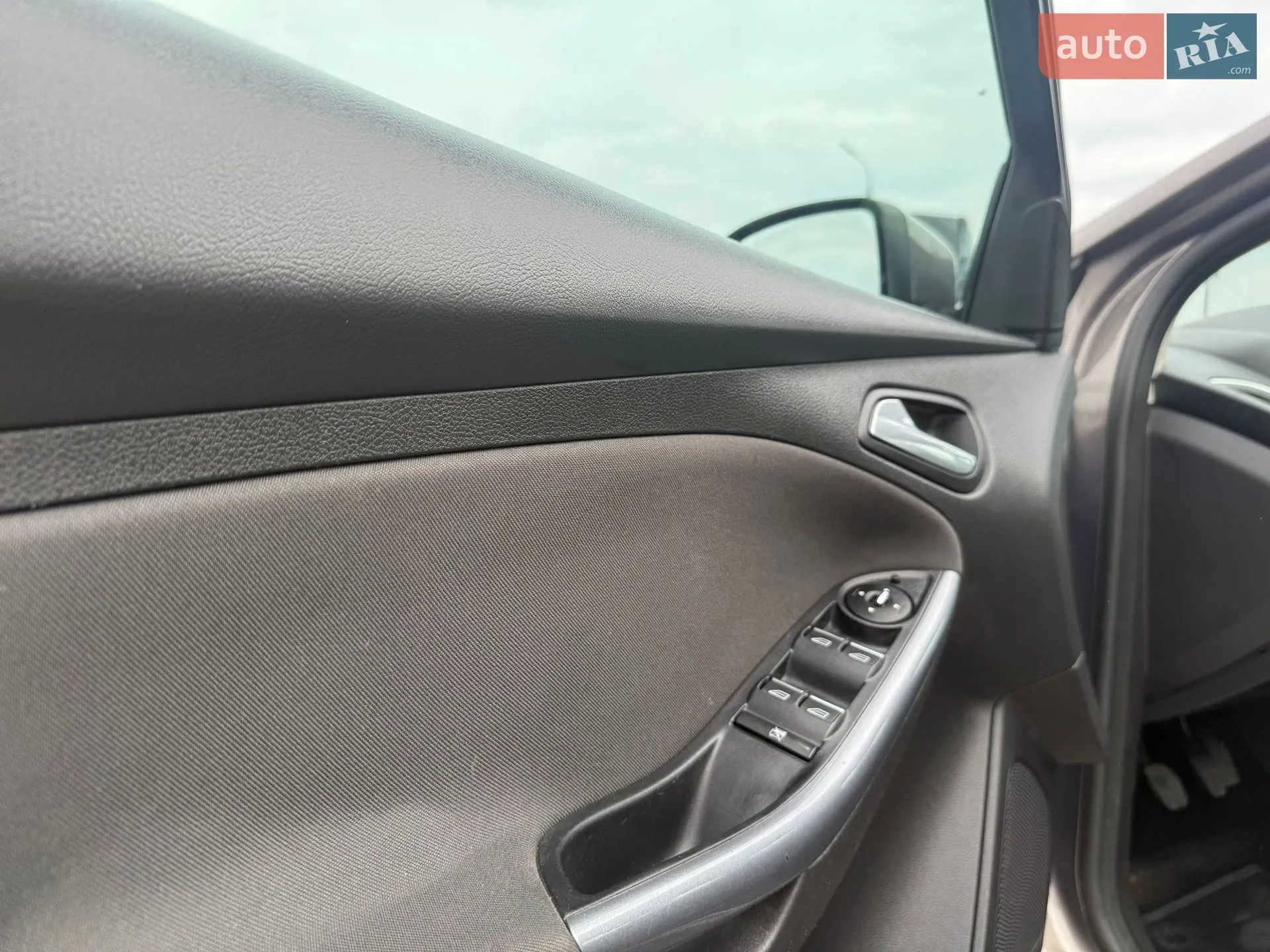 2011 Ford Focus - мініатюра 32
