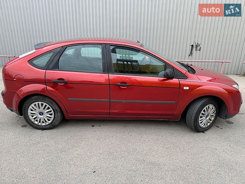 Хэтчбек Ford Focus 2006 в Кропивницком