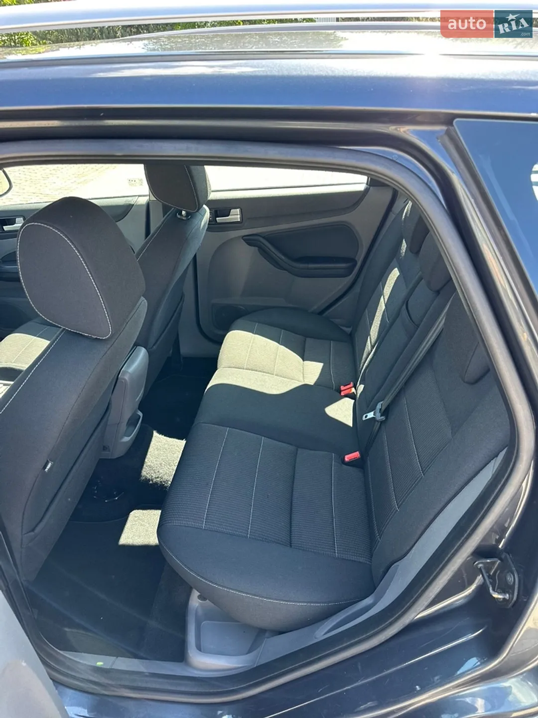 2010 Ford Focus - мініатюра 34