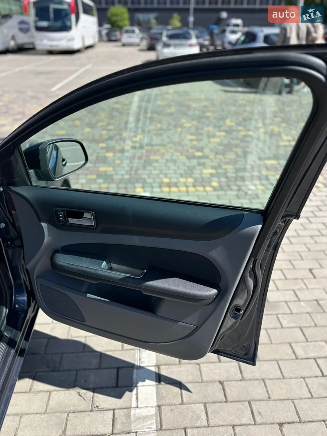 2010 Ford Focus - мініатюра 39