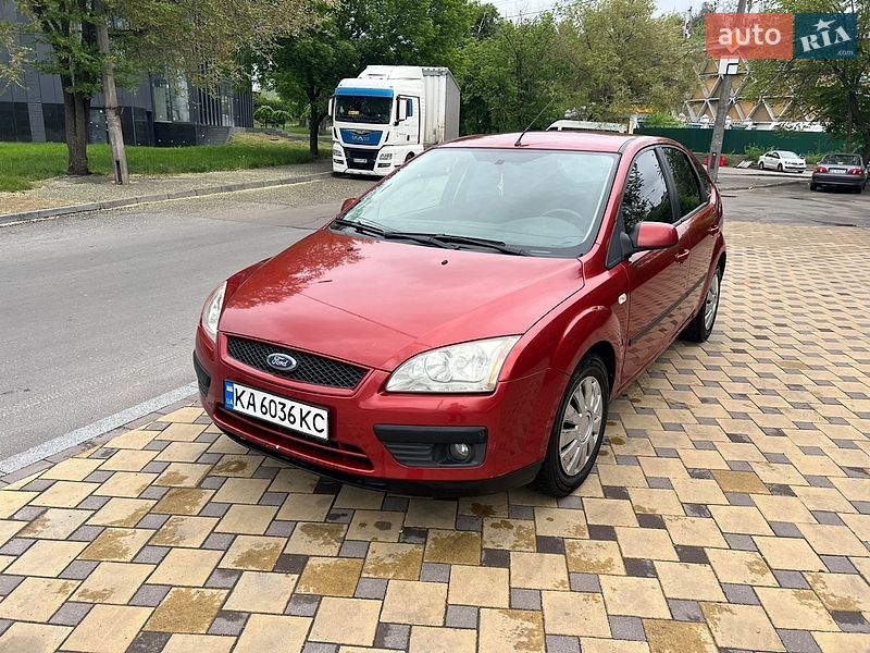 Хэтчбек Ford Focus 2006 в Киеве
