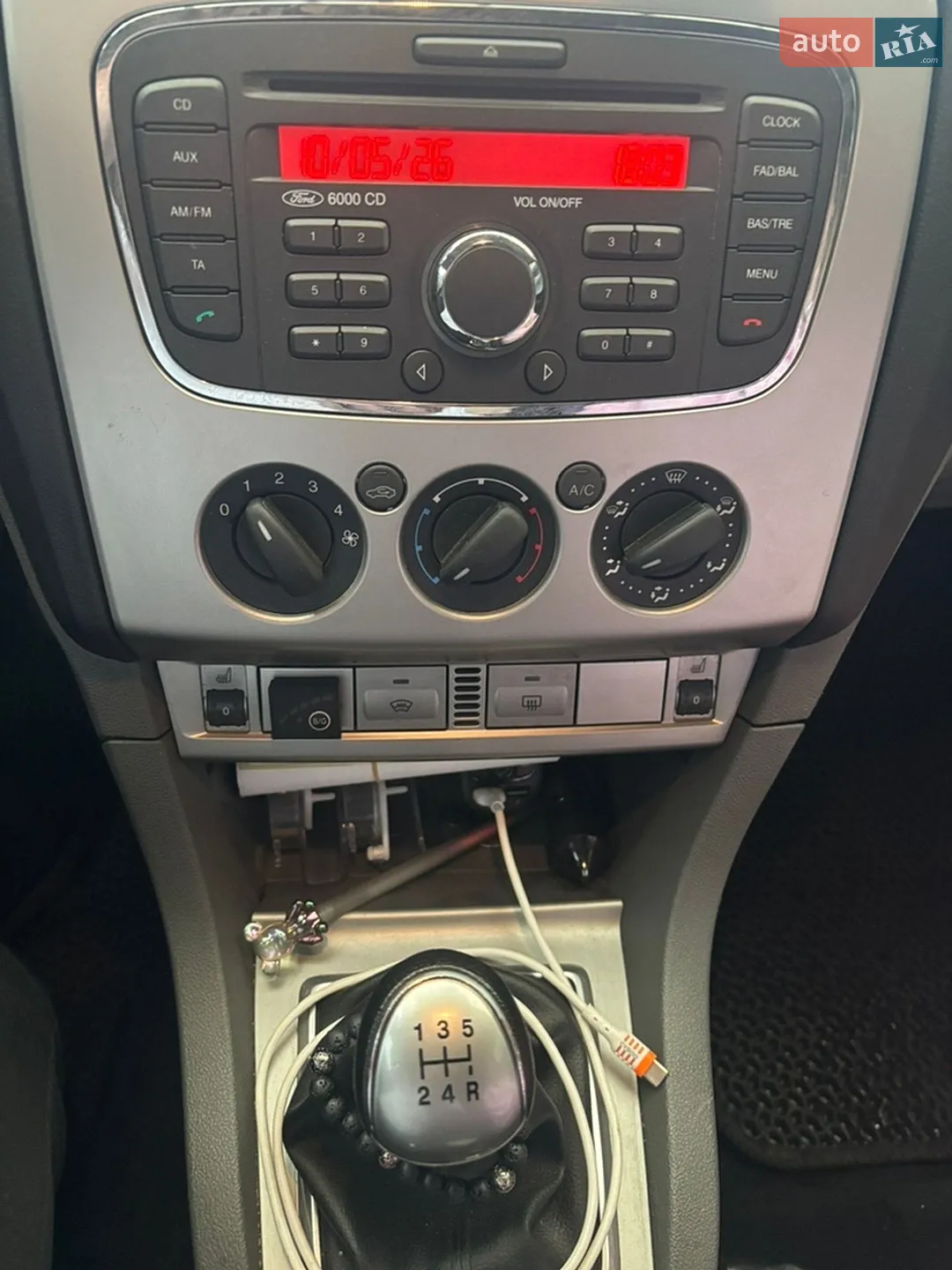 2010 Ford Focus - мініатюра 24