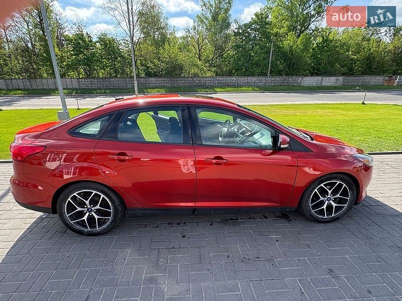 Седан Ford Focus 2018 в Киеве