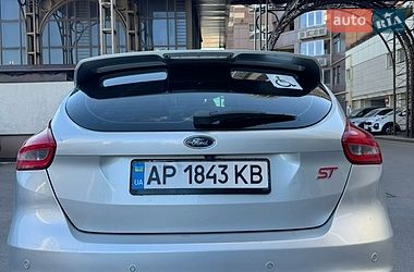 Хэтчбек Ford Focus 2016 в Киеве