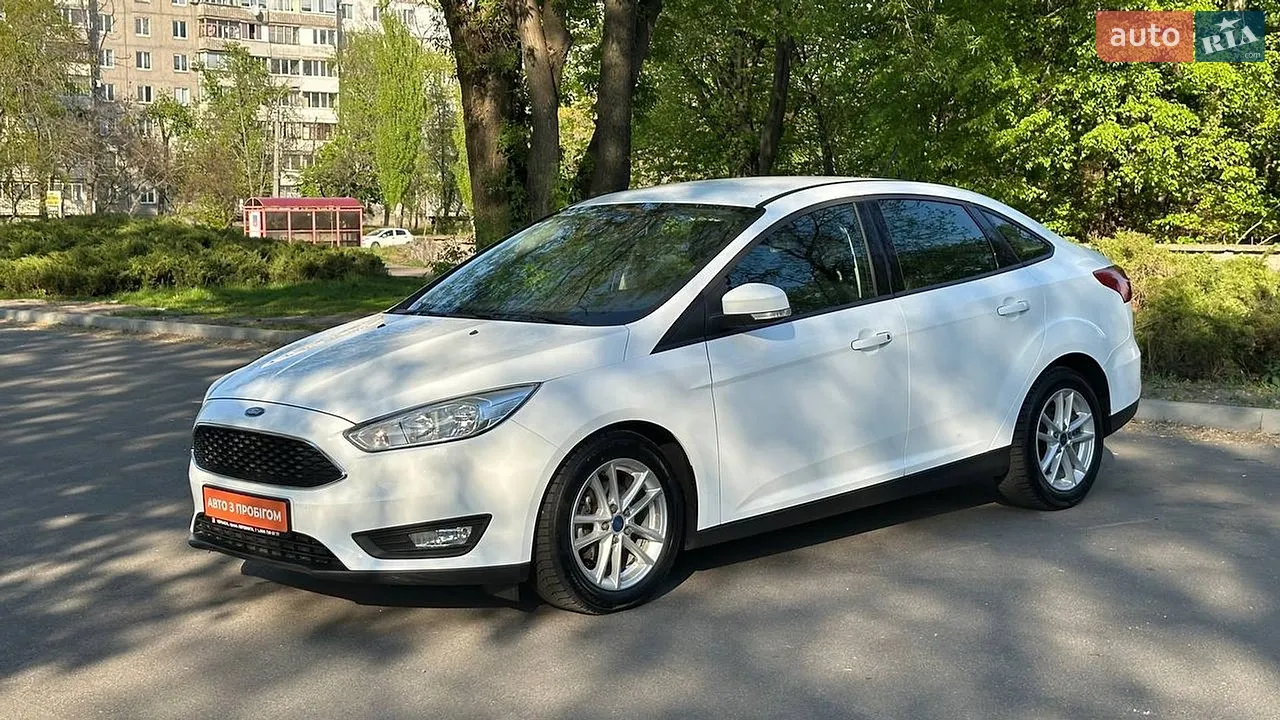 2017 Ford Focus - мініатюра 18