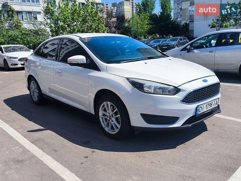 Седан Ford Focus 2016 в Киеве